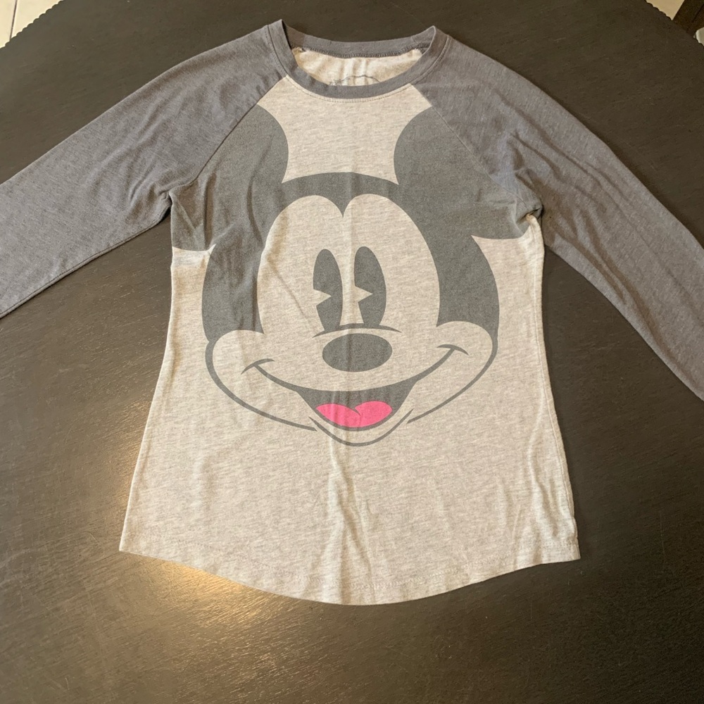 Disney Mickey Mouse 3/4 Sleeve Gray T-shirt Women’s